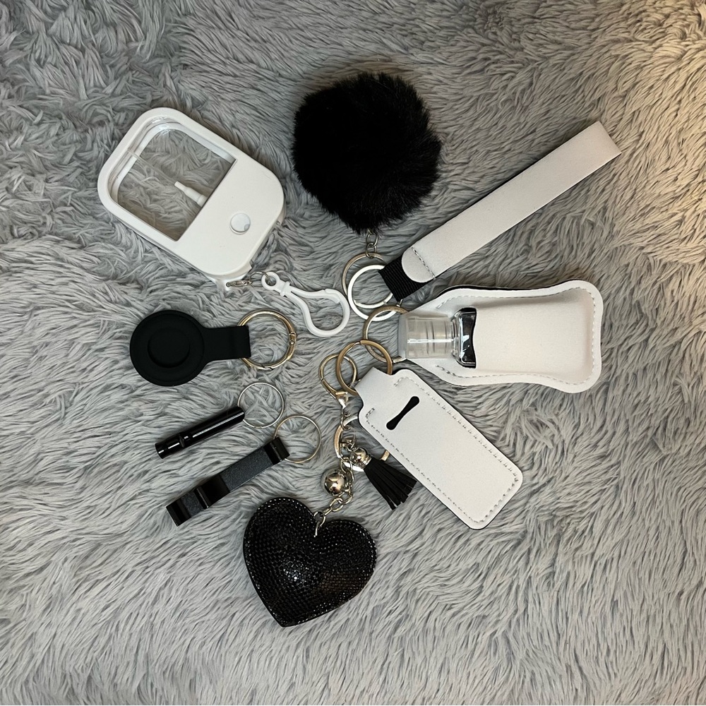 10pcs Black and White Safety Keychain Set